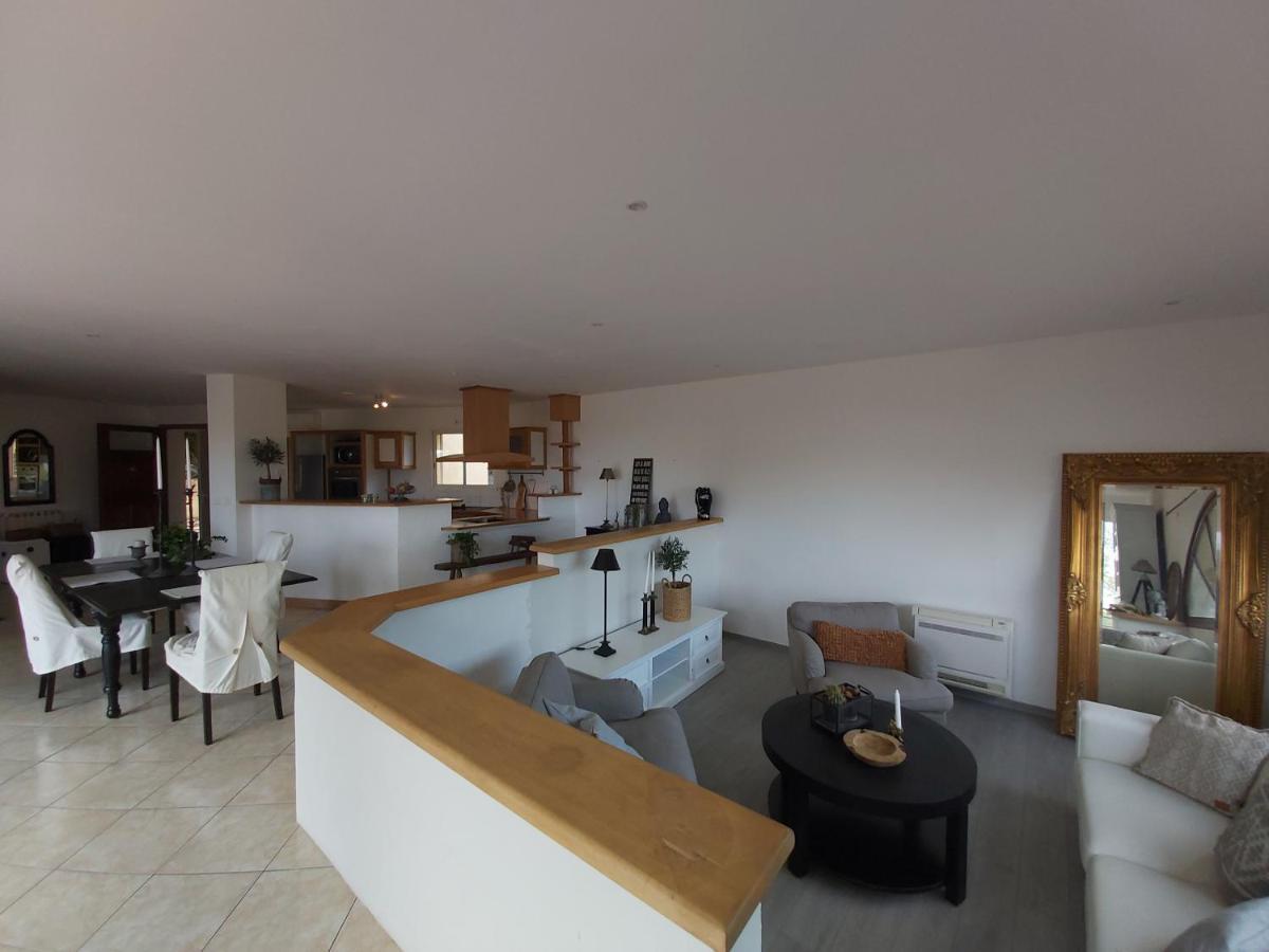 Beautiful Villa With A Stunning View Roujan Exteriör bild