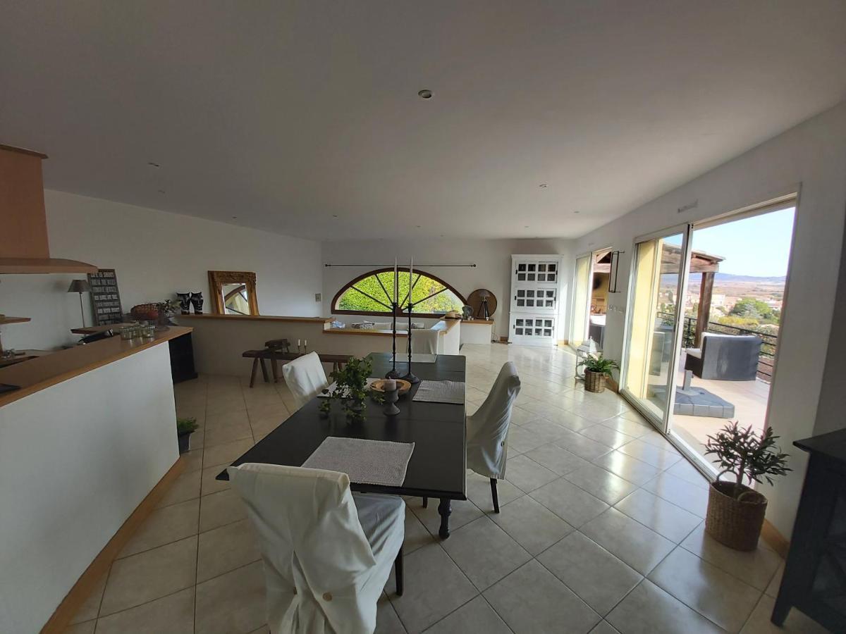 Beautiful Villa With A Stunning View Roujan Exteriör bild