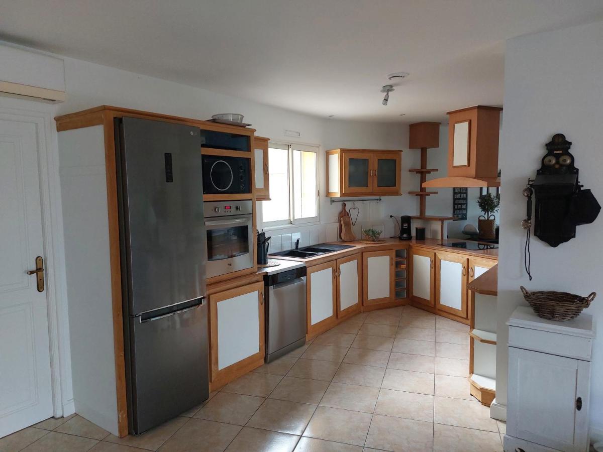 Beautiful Villa With A Stunning View Roujan Exteriör bild